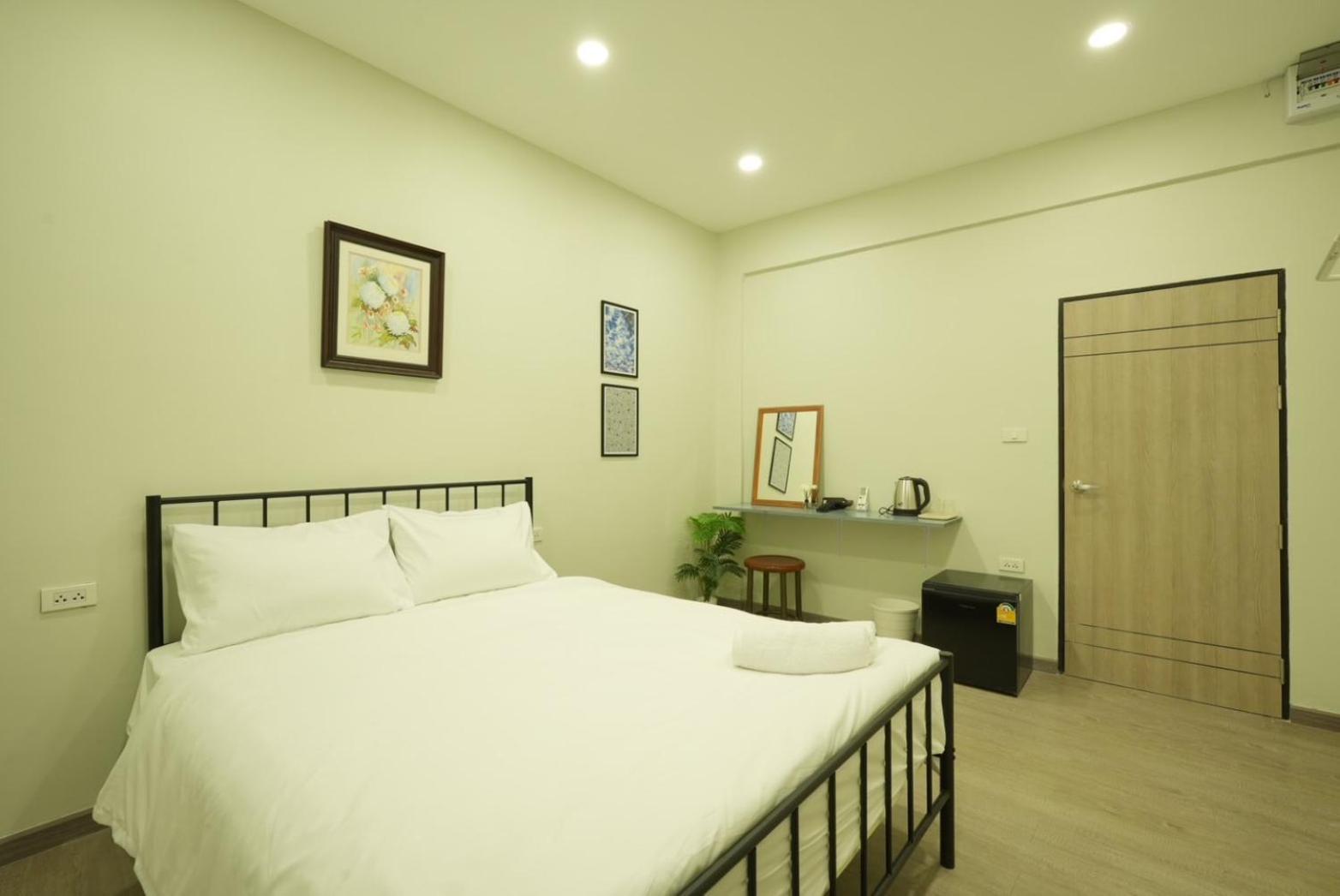 Hidden Dragon Yaowarat Road X Apartment Bangkok Exterior foto