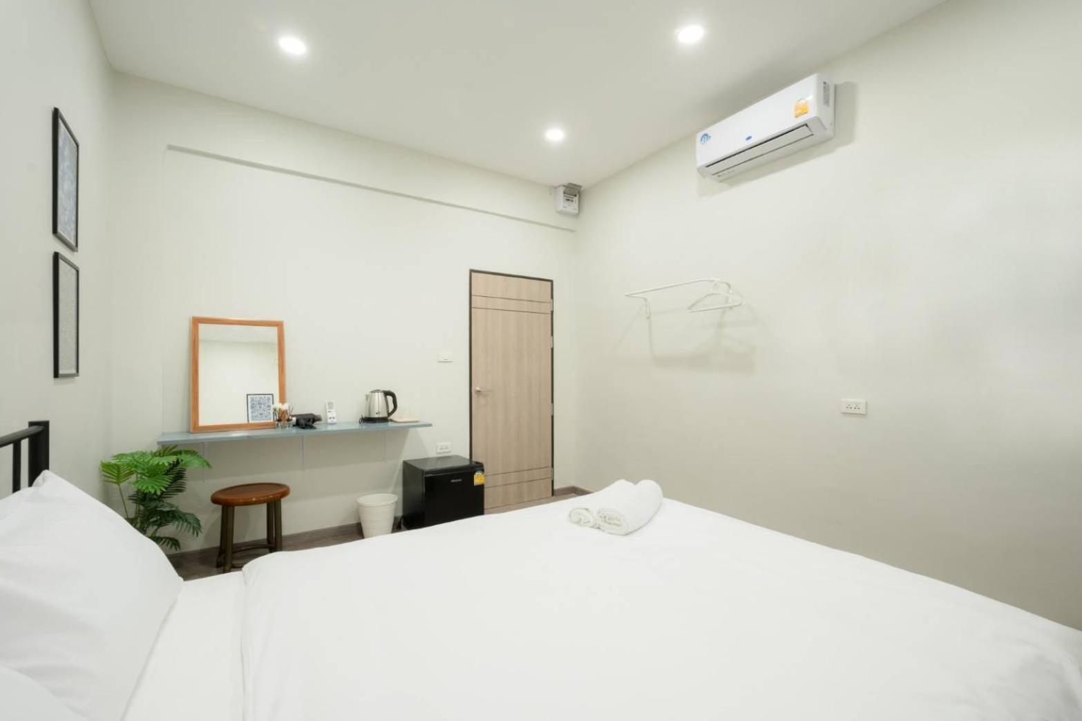 Hidden Dragon Yaowarat Road X Apartment Bangkok Exterior foto