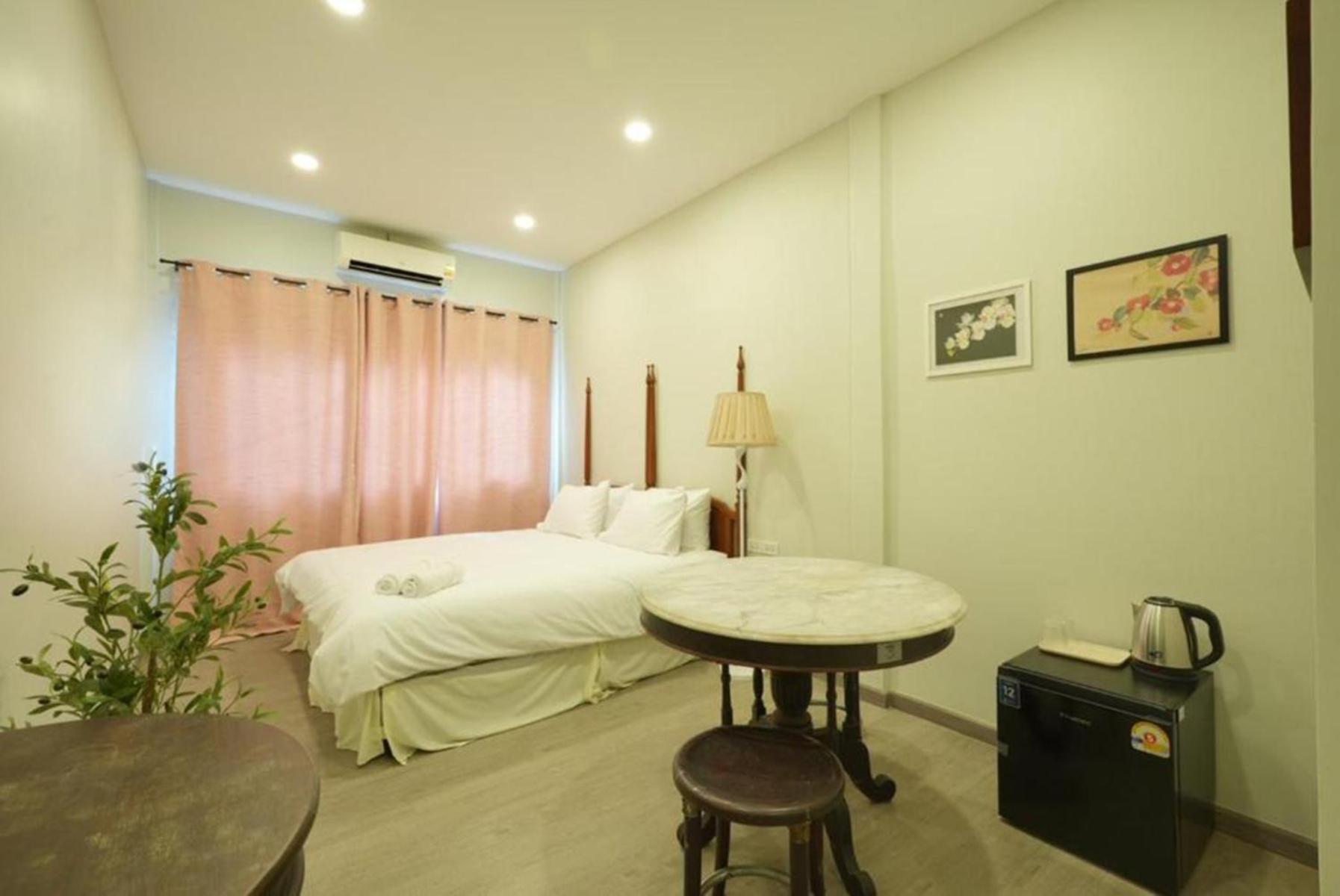 Hidden Dragon Yaowarat Road X Apartment Bangkok Exterior foto
